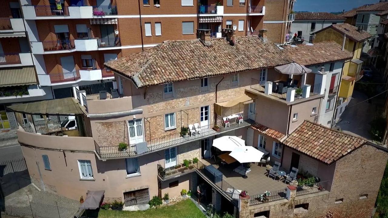 La Maggiorina Aparthotel Agliano Terme Buitenkant foto