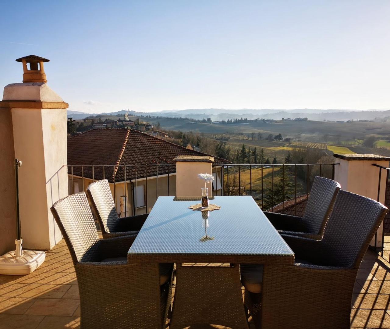 La Maggiorina Aparthotel Agliano Terme Buitenkant foto